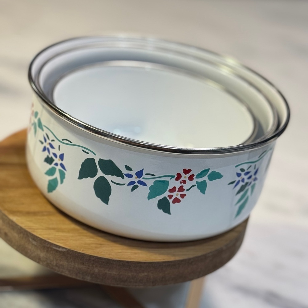 Vintage Kobe Kitchen Bowls Floral Pattern Enamel Metal Mixing Nesting Bowls